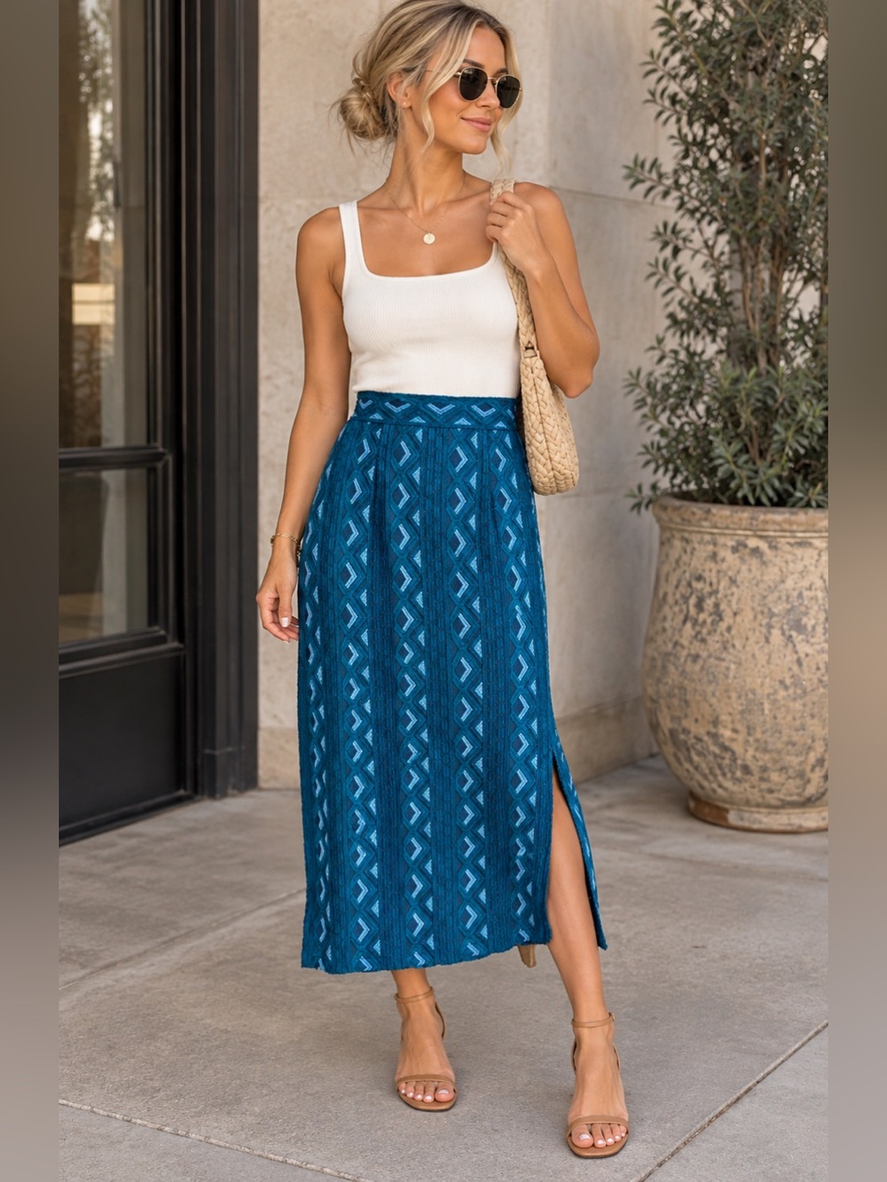 Anthropologie Teal Blue Embroidered Geometric Lace Midi Skirt Size 2